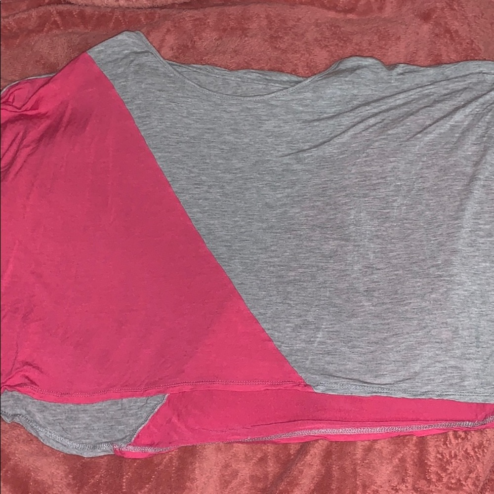 gray and pink crop top